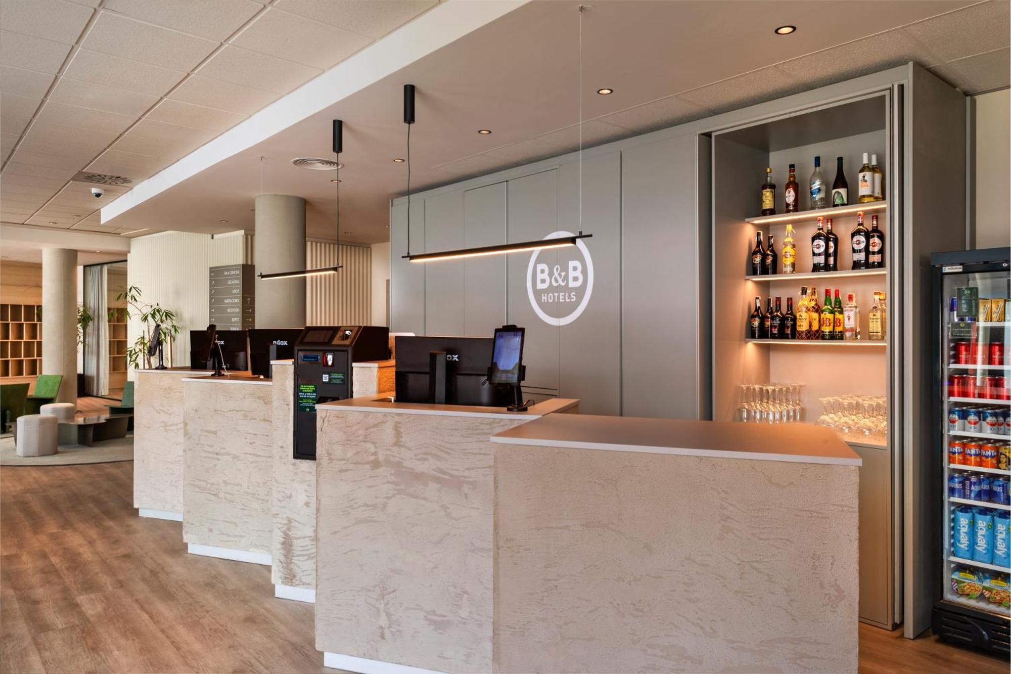 B&B Hotel Valencia Arena — Photos 1